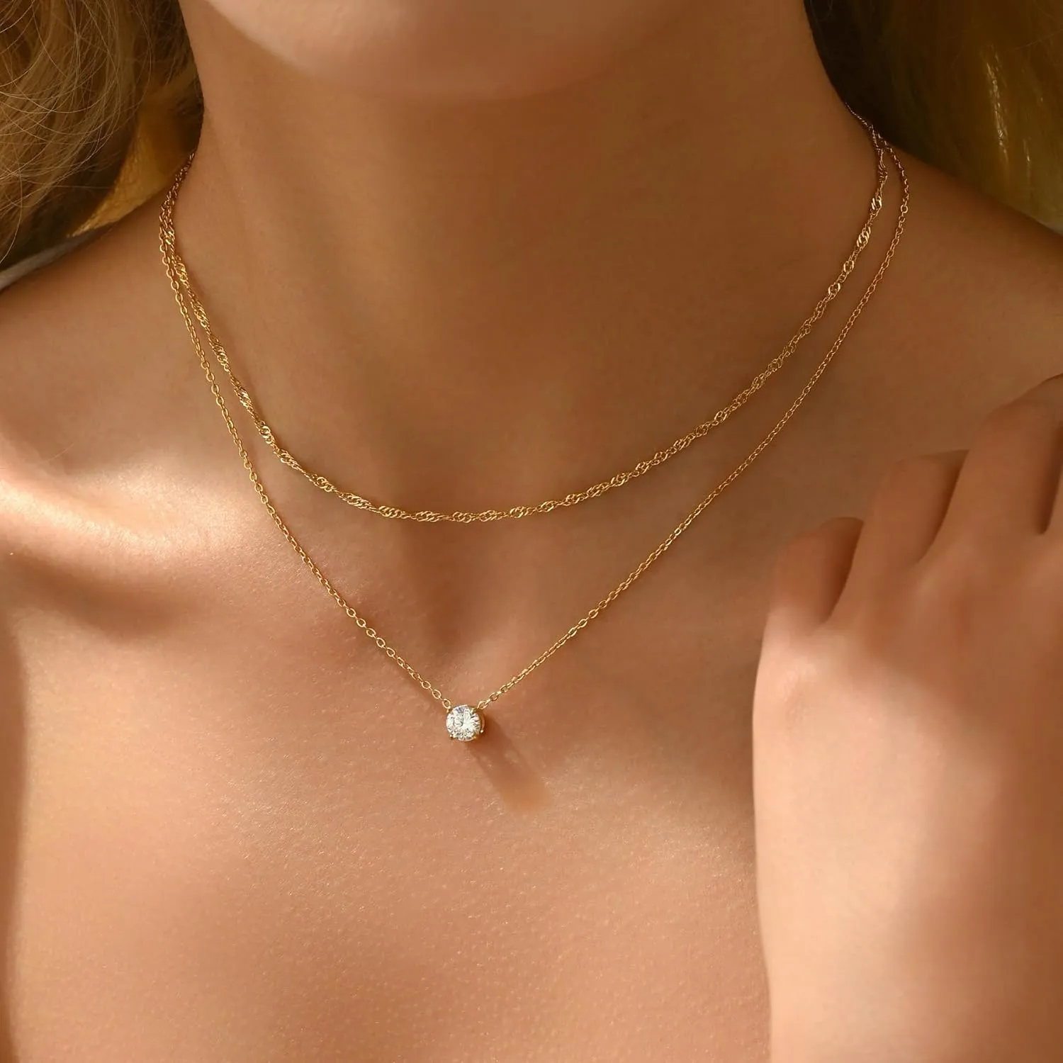 18K Gold Plated CZ Starfish Moon Pendant Necklace for Women Created Round White Opal Choker Necklace Dainty Gold Lucky Horseshoe Pearl Necklace Stainless Steel Jewelry
