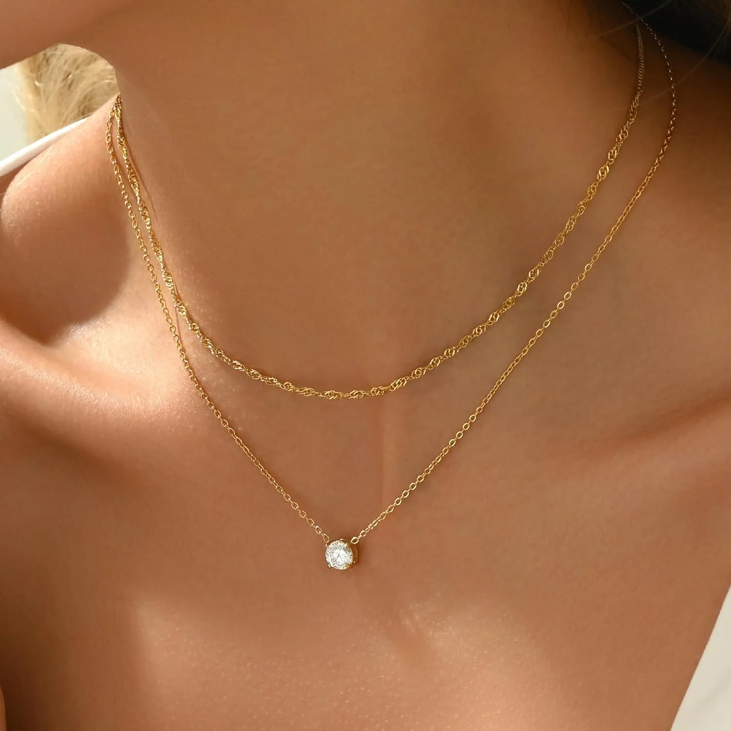 18K Gold Plated CZ Starfish Moon Pendant Necklace for Women Created Round White Opal Choker Necklace Dainty Gold Lucky Horseshoe Pearl Necklace Stainless Steel Jewelry