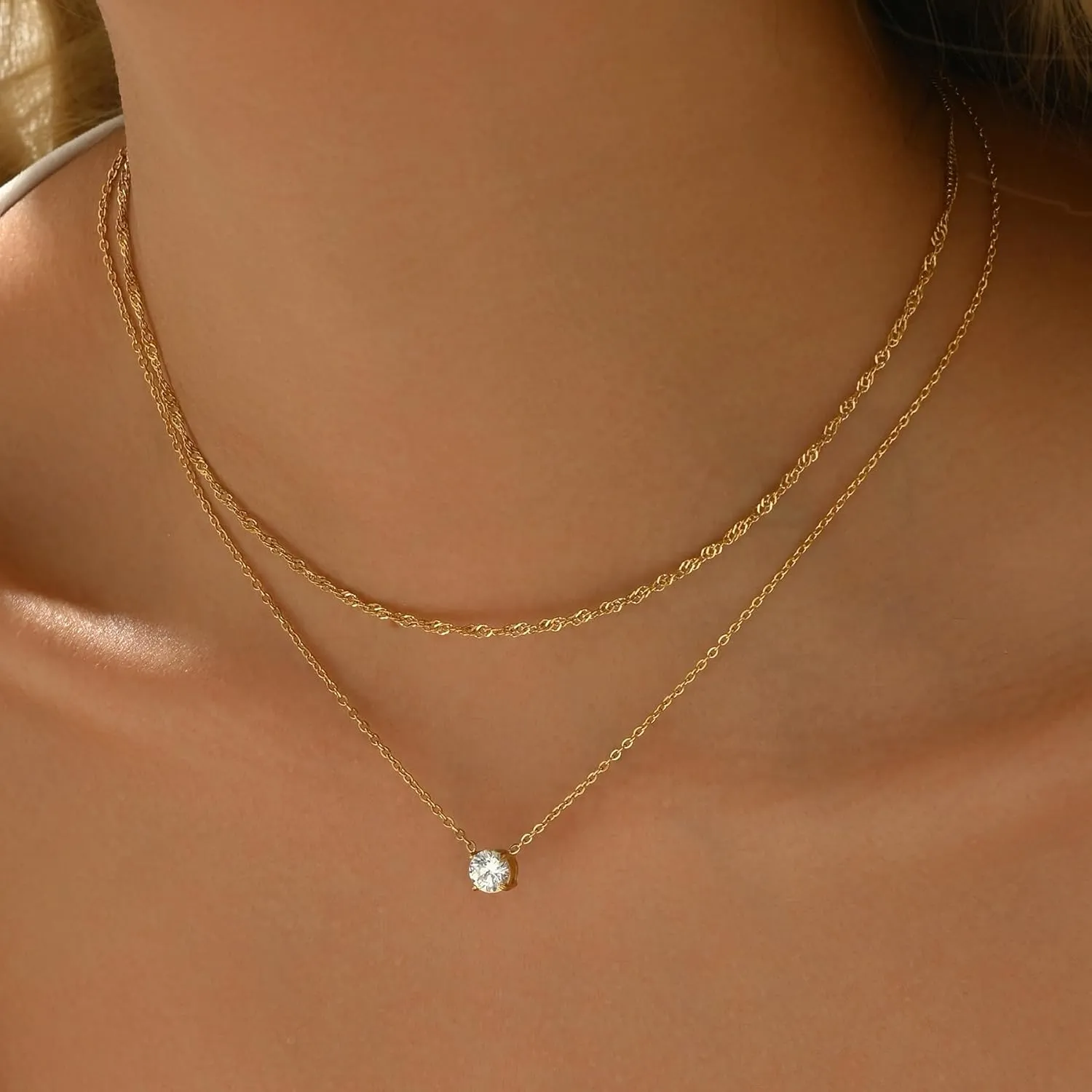 18K Gold Plated CZ Starfish Moon Pendant Necklace for Women Created Round White Opal Choker Necklace Dainty Gold Lucky Horseshoe Pearl Necklace Stainless Steel Jewelry