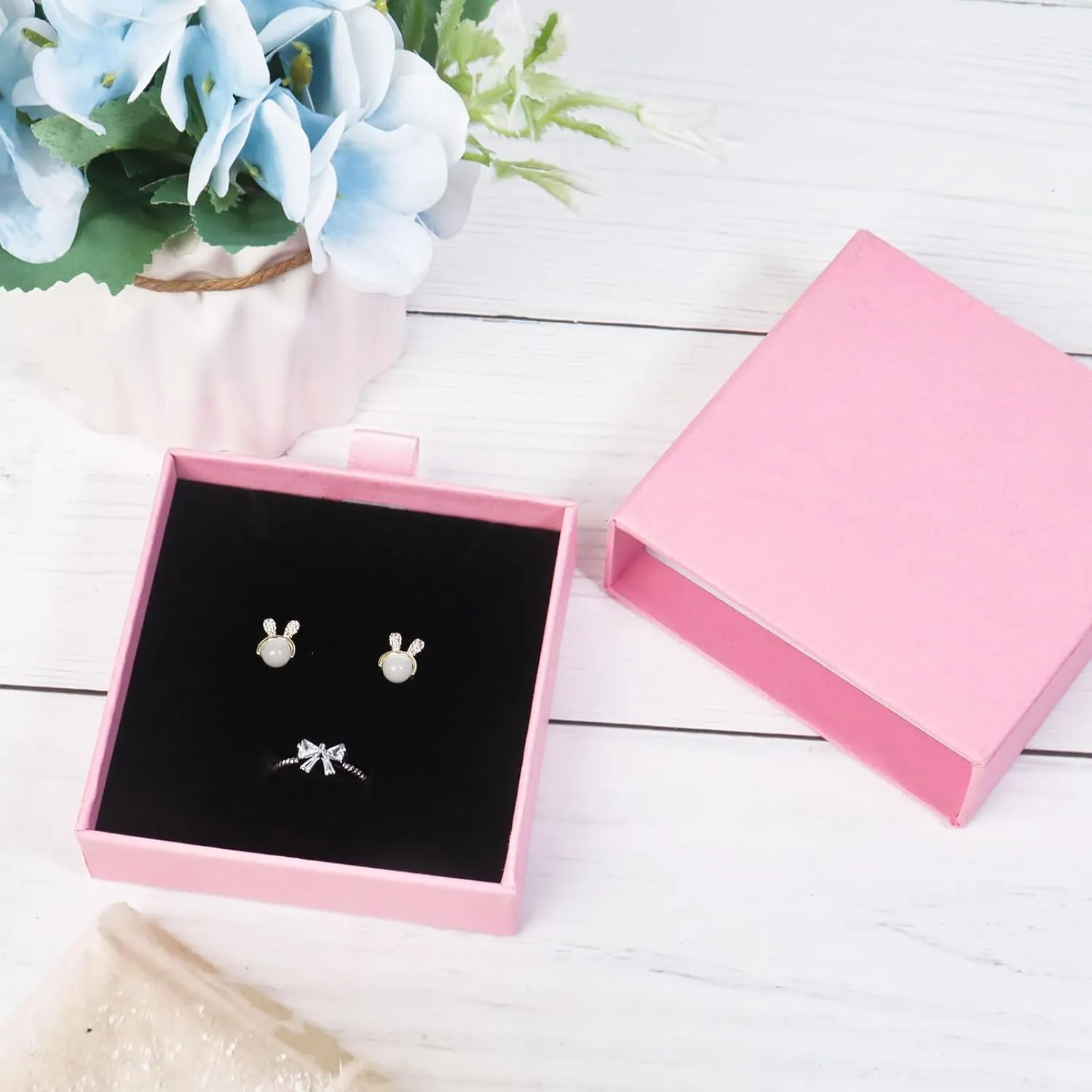2 Pack Jewelry Gift Boxes for Bracelet Necklace, 9 9 3cm Small Gift Boxes for Jewelry Earring Gift Boxes for Birthday, Anniversary, Christmas(Pink)