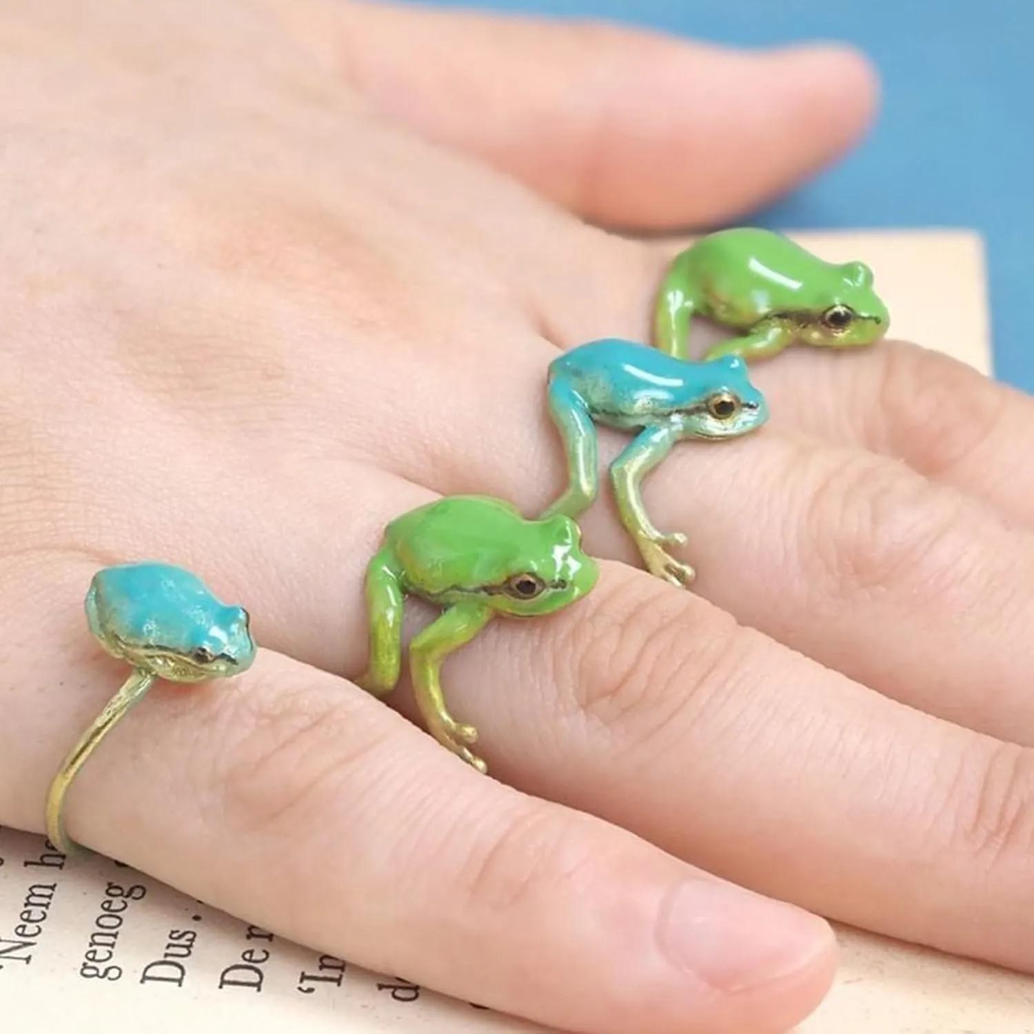 2024 Latest Tree Frog Ring Ear Cuff Adjustable Handmade Jewelry Animal Creative Vintage Punk Style Frogs Shaped Ring Earrings for Women Non Piercing