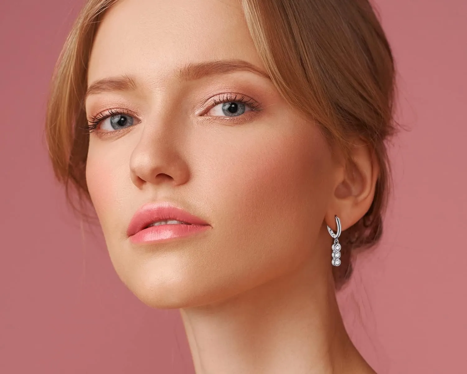 AINUOSHI Huggie Hoop Earrings Dangle Drop Moissanite Earrings for Women, 925 Sterling Silver with 18K White Gold / 14K Gold Plated, Hypoallergenic, Jewelry Box Packed
