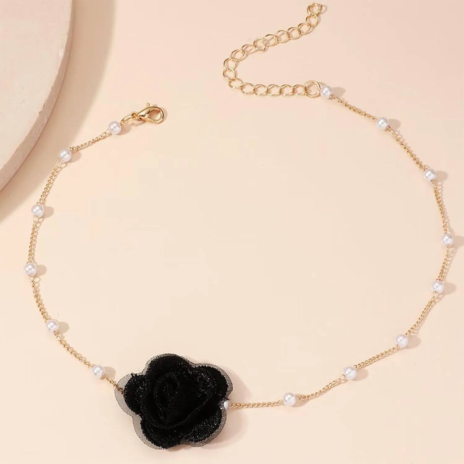 Bohemian Lace Flower Choker Necklace Short Delicate Pearl Rose Pendant Necklace Dainty Floral Collar Vintage Summer Beaded Chain Flower Pendant Bride Wedding Party Prom