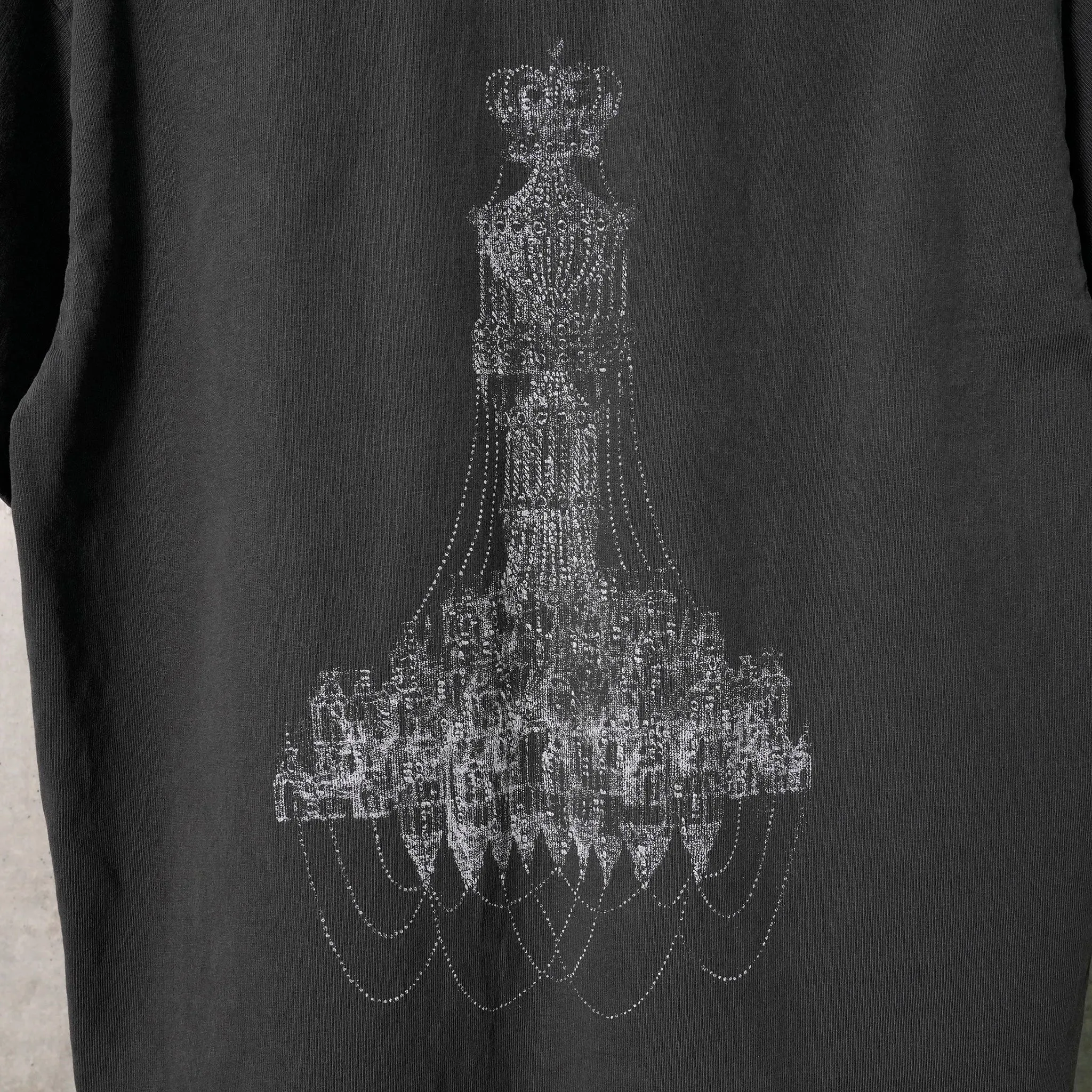 CHANDELIER T-SHIRT / VINTAGE BLACK