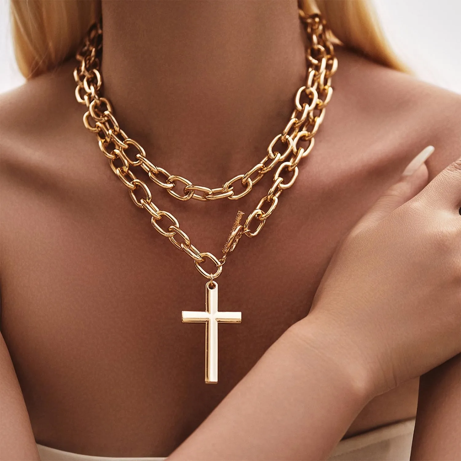 Chunky Gold Cross Necklace for Women Layered Necklace Retro Big Gold Cross Pendant Necklace Statement Chunky Chain Choker Necklaces Thick OT Buckle Chain Long Necklace Jewelry