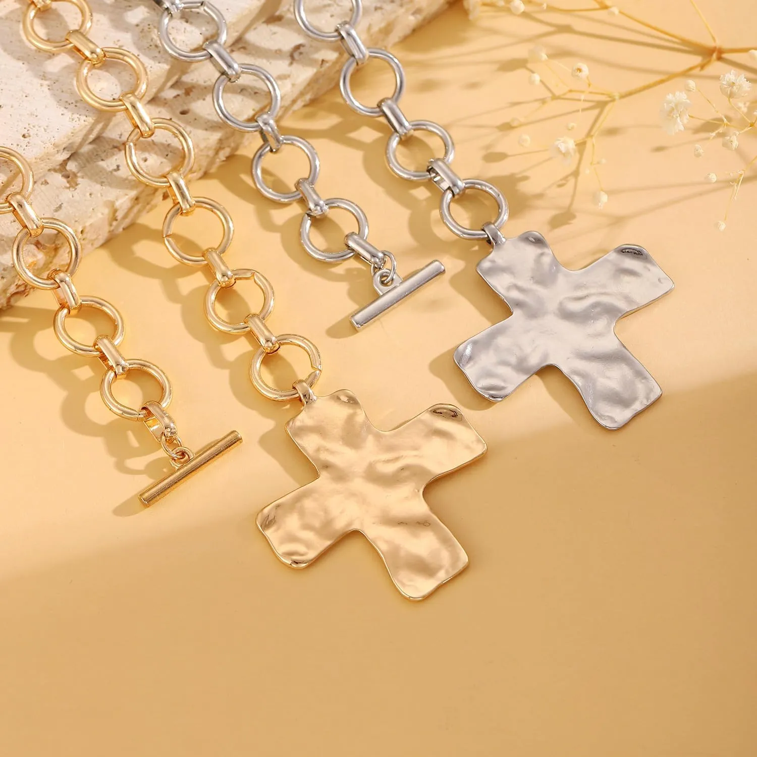 Chunky Gold Necklace for Women Trendy Chunky Cross Necklace for Women Gold Statement Necklace Silver Chunky Necklaces for Women Big Cross Necklace Large Gold Cross Necklace for Women Chunky Gold Jewelry