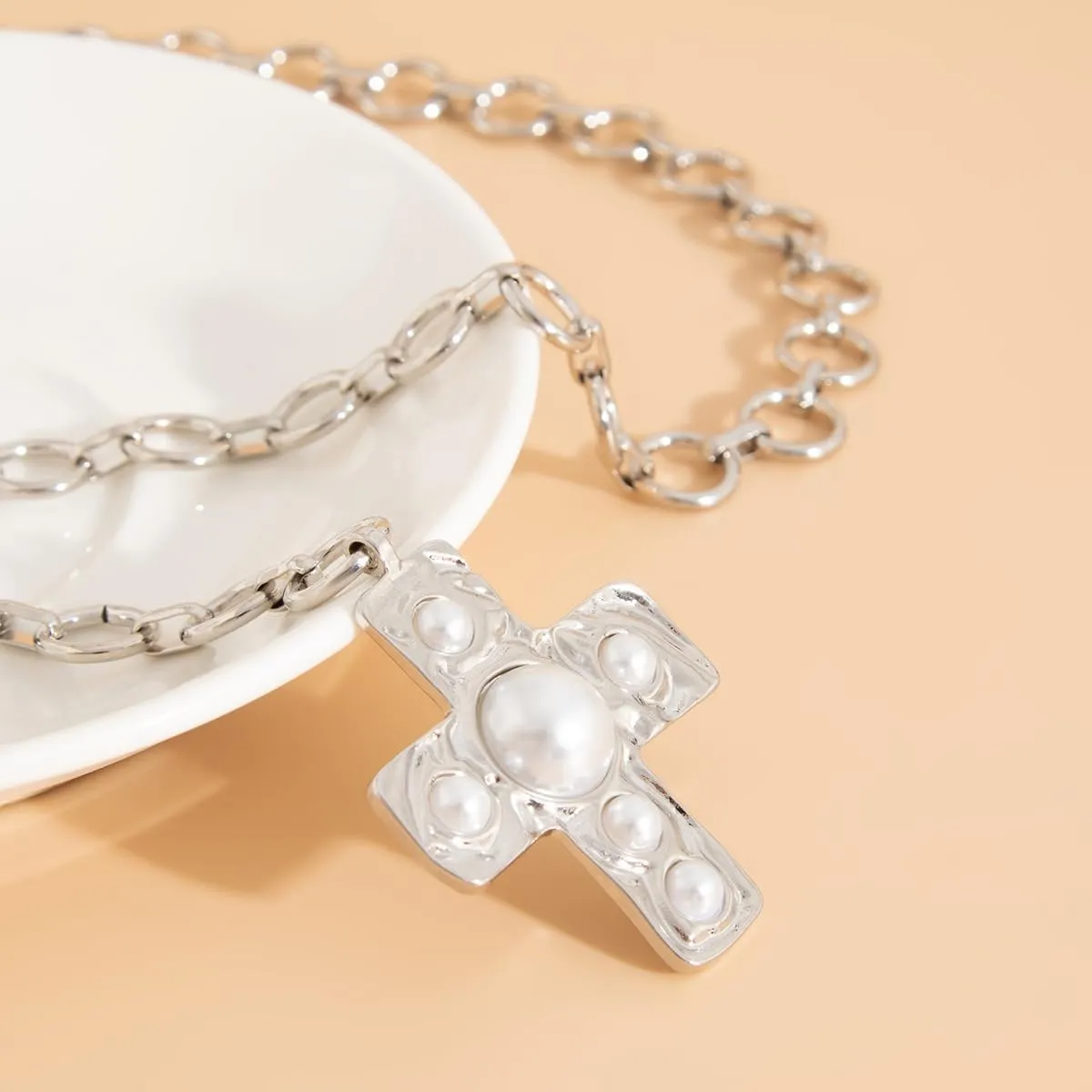 Chunky Gold Necklace for Women Trendy Chunky Cross Necklace for Women Gold Statement Necklace Silver Chunky Necklaces for Women Big Cross Necklace Large Gold Cross Necklace for Women Chunky Gold Jewelry