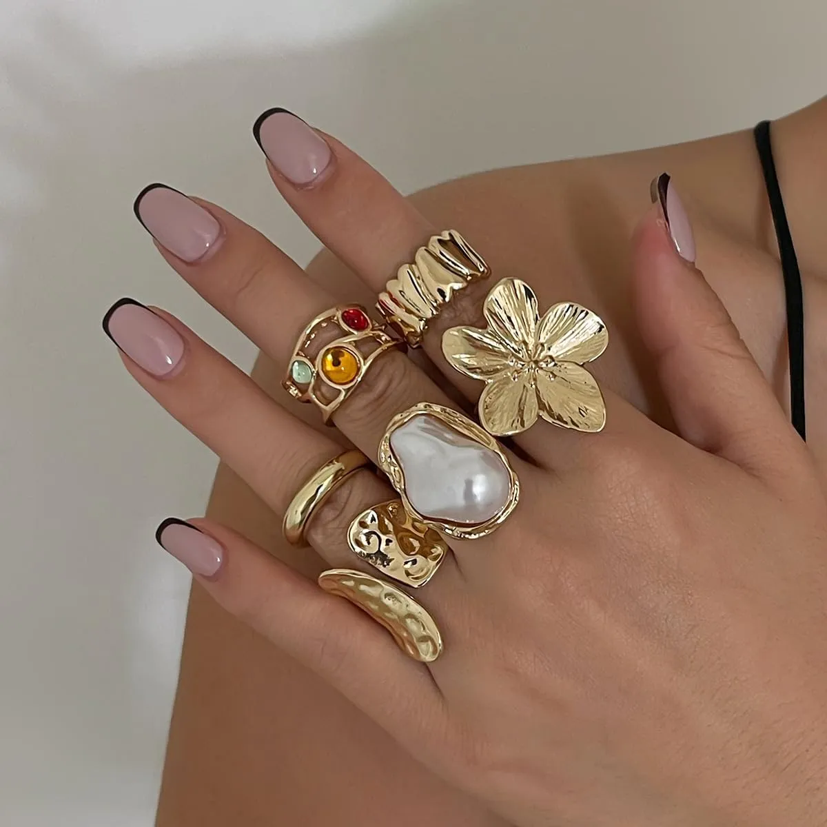 Chunky Gold Rings for Women Gold Flower Ring Set Dainty Gold Stackable Thin Rings Bold Thick Statement Rings Gold Plated Jewelry