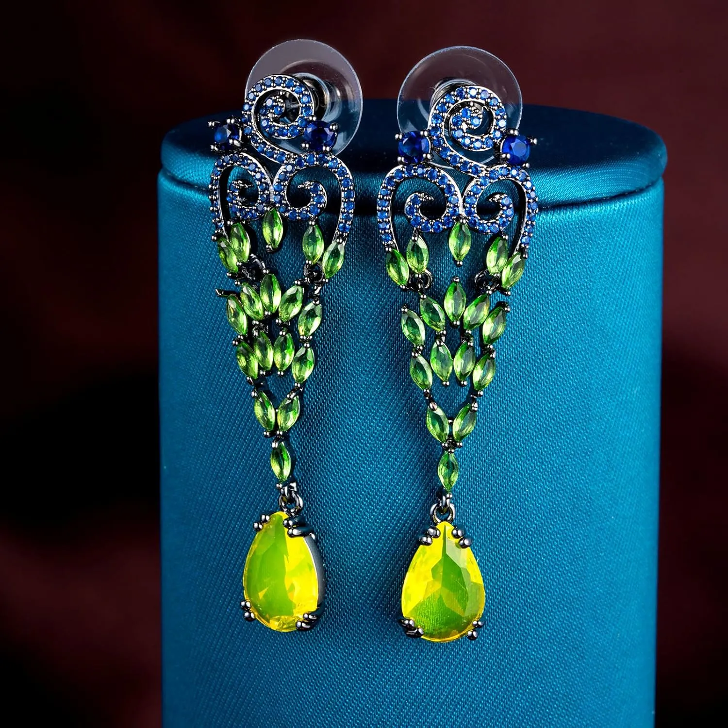 Crystal Dangle Drop Vintage Earrings for Women Teardrop Chandelier Cubic Zirconia Hypoallergenic Statement Wedding Prom Palace Earrings for Mom Wife Her
