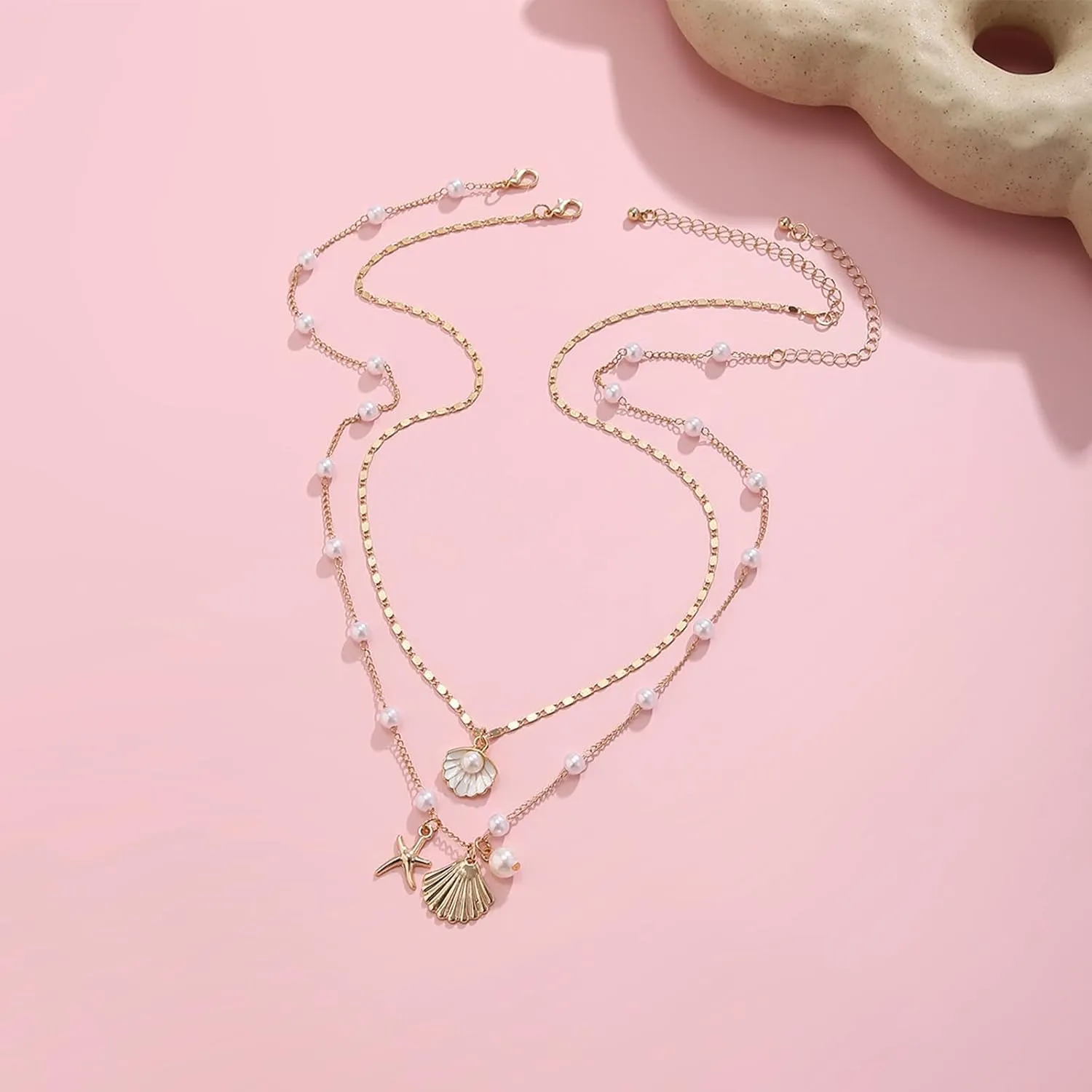 Dcfywl731 Starfish Necklace for Women Gold Shell Pendant Necklaces Seashell Charm Necklace Boho Puka Shell Summer Beach Surfer Jewelry Outfits Accessories