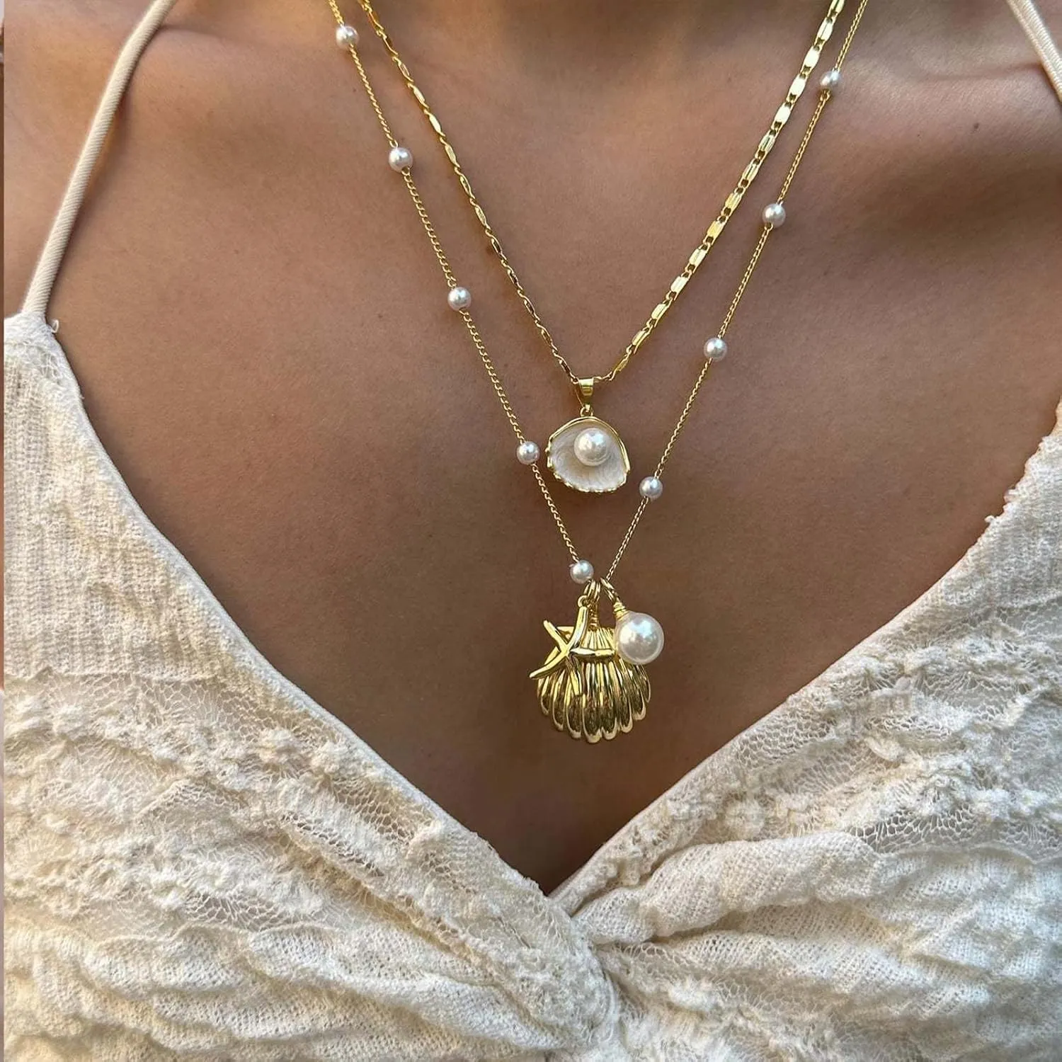 Dcfywl731 Starfish Necklace for Women Gold Shell Pendant Necklaces Seashell Charm Necklace Boho Puka Shell Summer Beach Surfer Jewelry Outfits Accessories