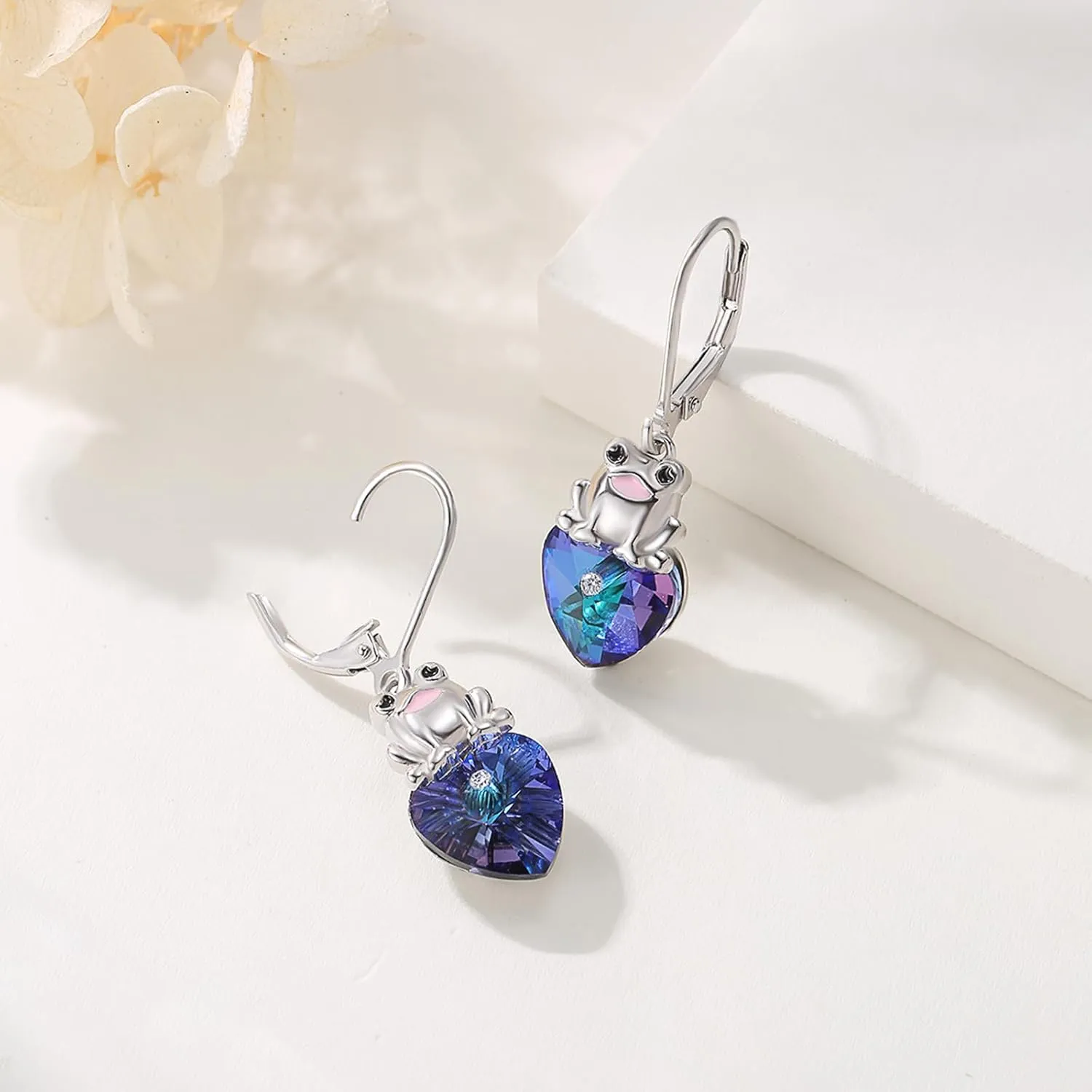 Fox/Frog/Highland Cow/Panda/Sloth Crystal Heart Drop Dangle Earrings for Women 925 Sterling Silver Animal Heart Earrings Fox/Frog/Panda/Sloth Jewelry Christmas for Women