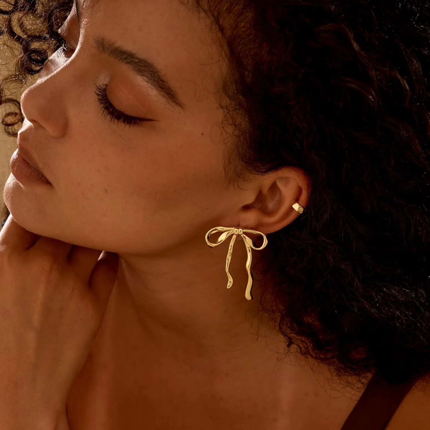 Gold Earrings for Women, 14k Gold Plated Bow Ribbon Earrings Hypoallergenic Non-Tarnish Dainty Cute Stud Tragus Piercing Earring Fashion Accessories for Her