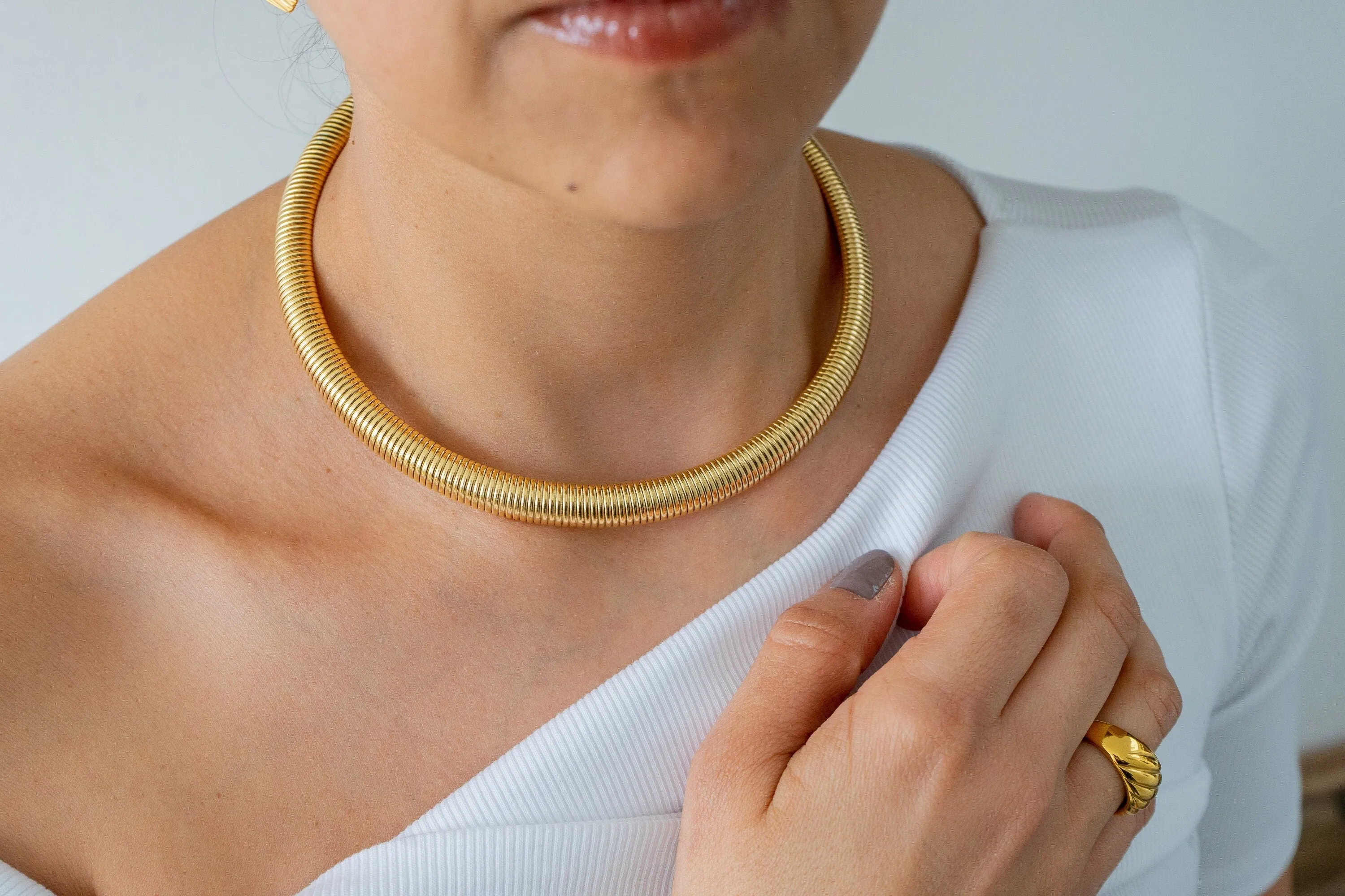 Gold Oversized Snake Collar Necklace