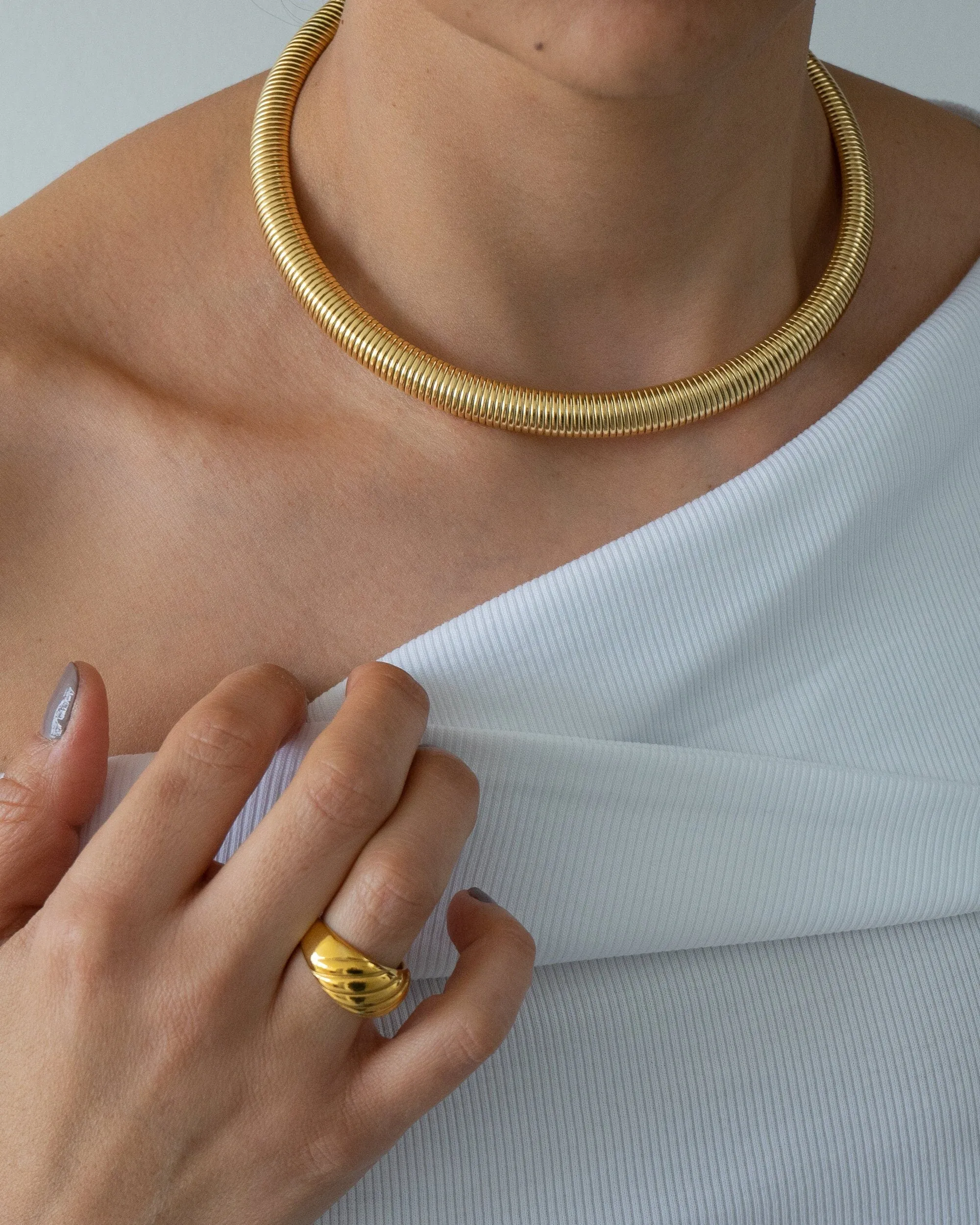 Gold Oversized Snake Collar Necklace