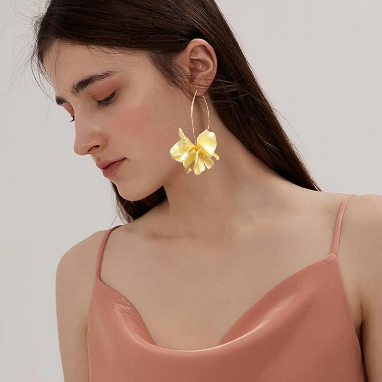 Handmade Bohemian Acrylic Large Flower Dangle Drop Earrings Unique Resin Tiered Petal Flower Line Earrings for Women