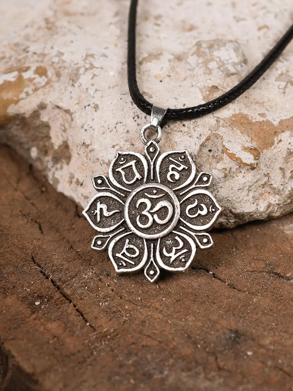 HAQUIL Mandala Flower of Life Necklace, Buddhist Lotus Flower Om Mandala Pendant, Faux Leather Cord