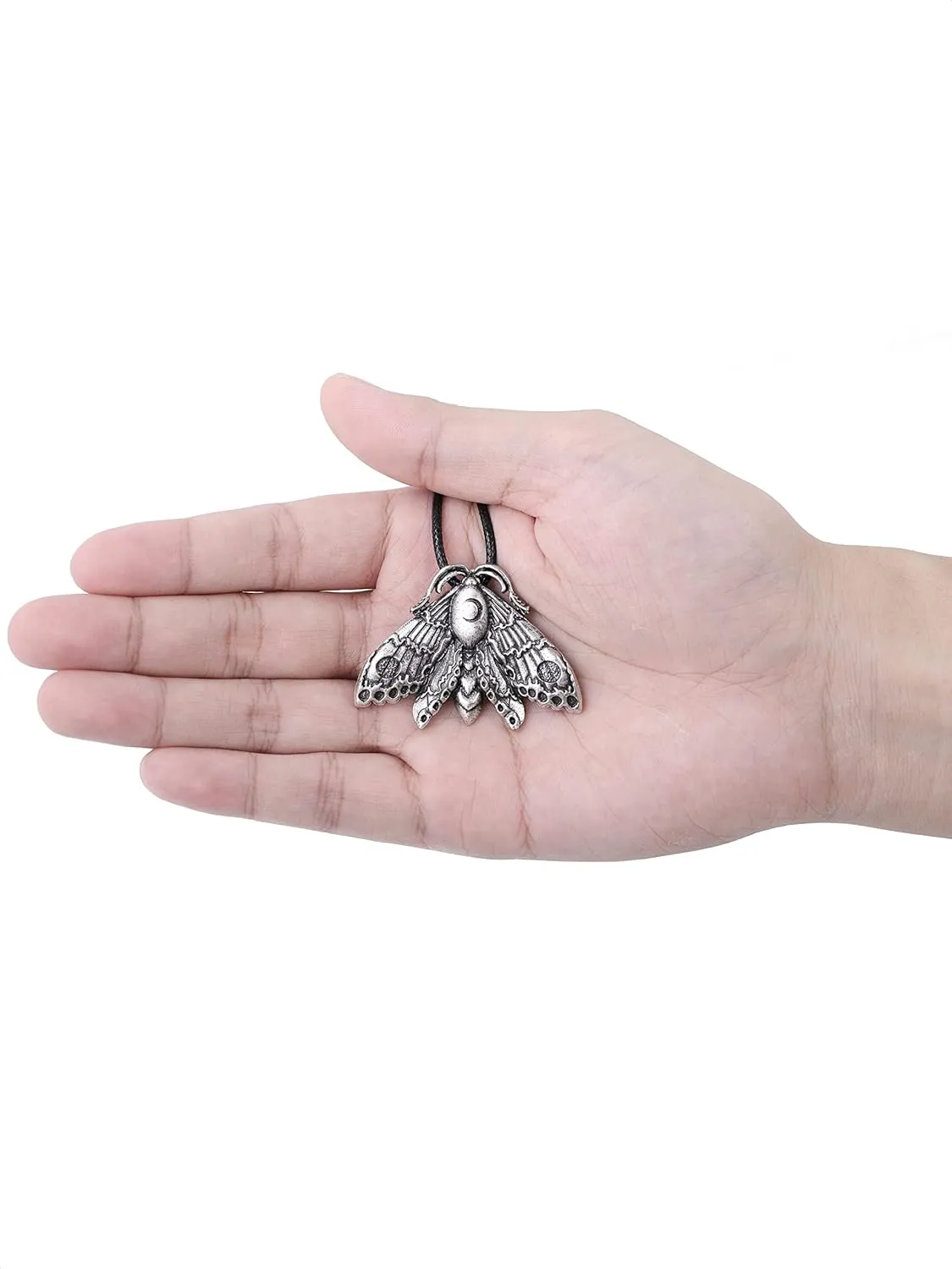 HAQUIL Moth Necklace, Moon Phase Moth Pendant, Wiccan Jewelry Gift for Women
