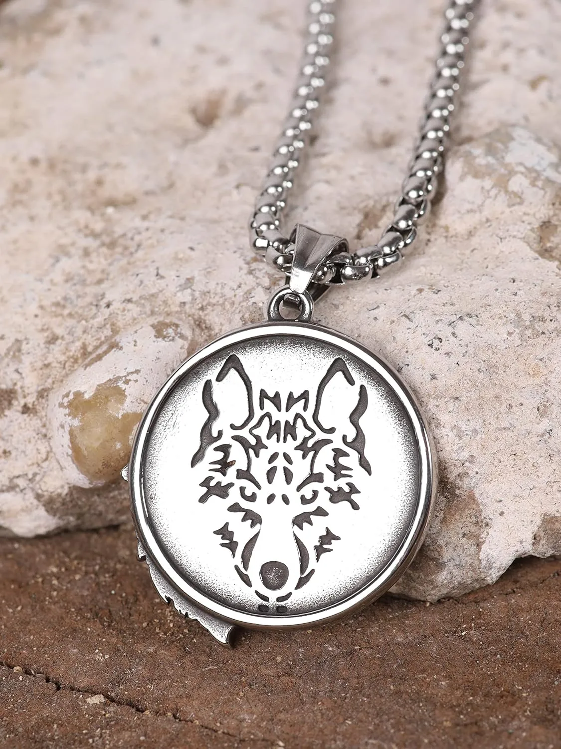 HAQUIL Wolf Necklace, Animal Totem Medallion Pendant, Wolf Jewelry Gift for Men and Women