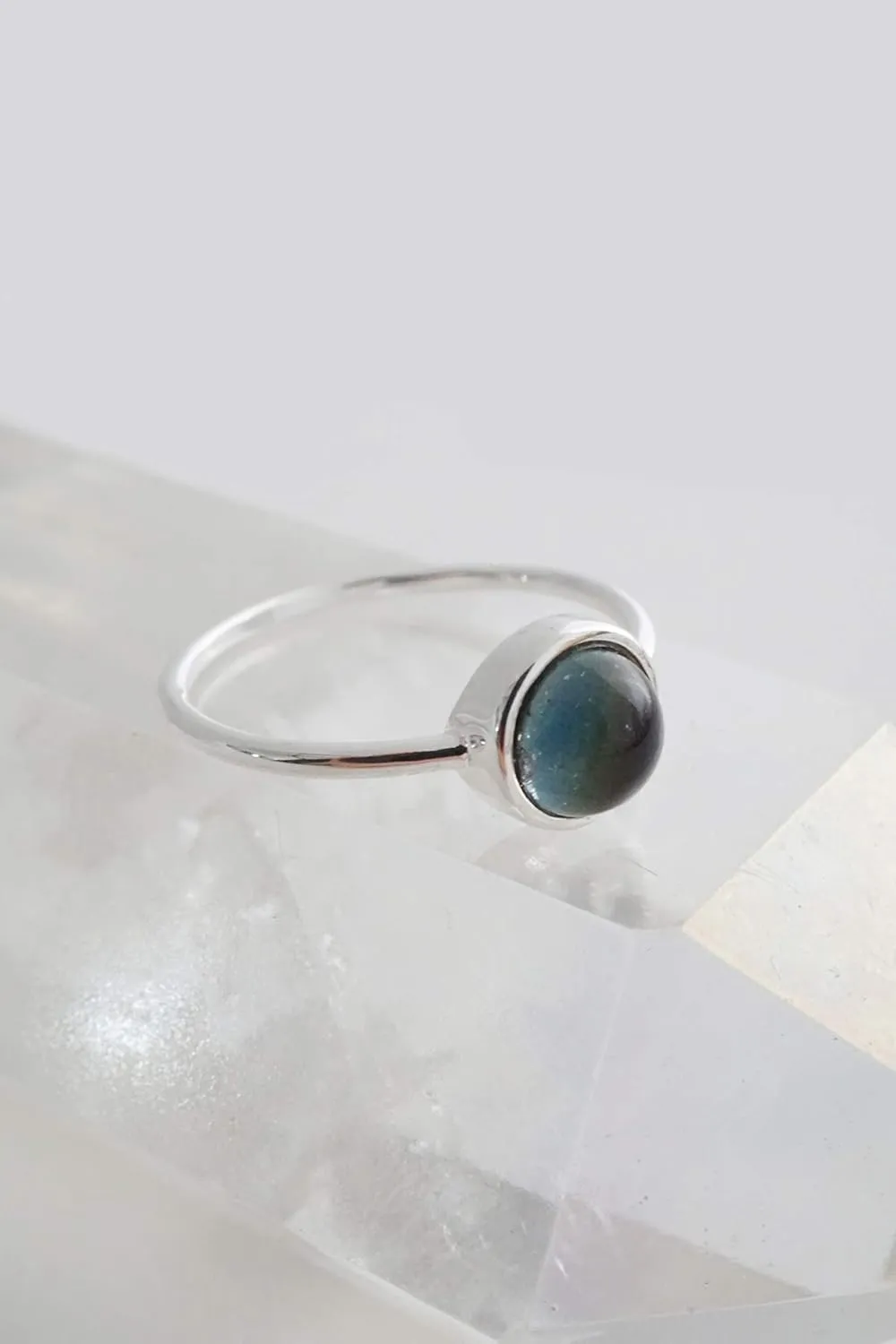 HONEYCAT Mood Ring in Gold, Rose Gold, or Silver | Size 4, 5, 6, 7, 8, 9, 10,11 | Minimalist, Delicate Jewelry