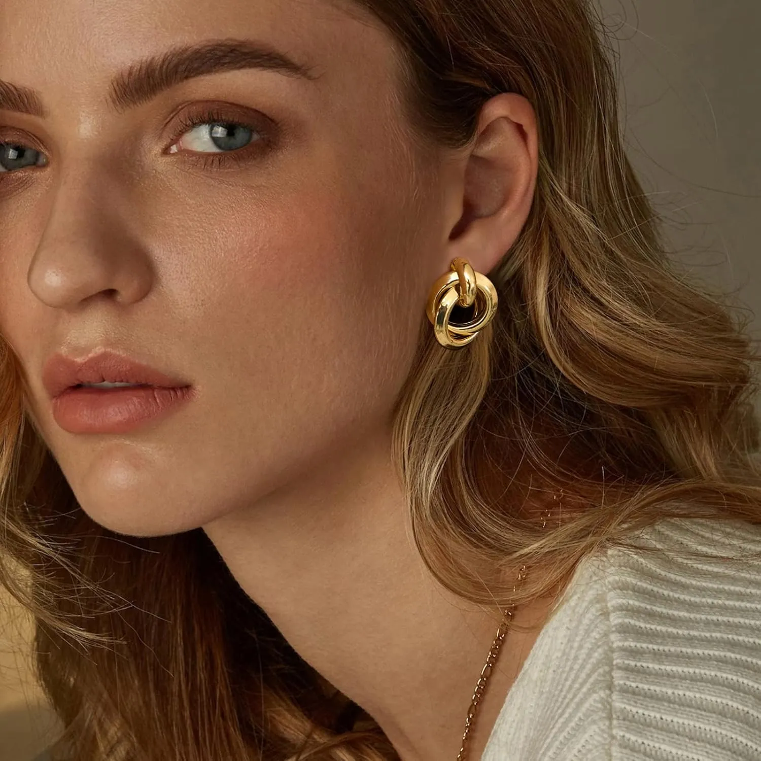 Kyerlyn Gold Hoop Earrings for Women Trendy Gold Statement Earrings Huggie Earrings Hoop Gold Jewelry Gifts