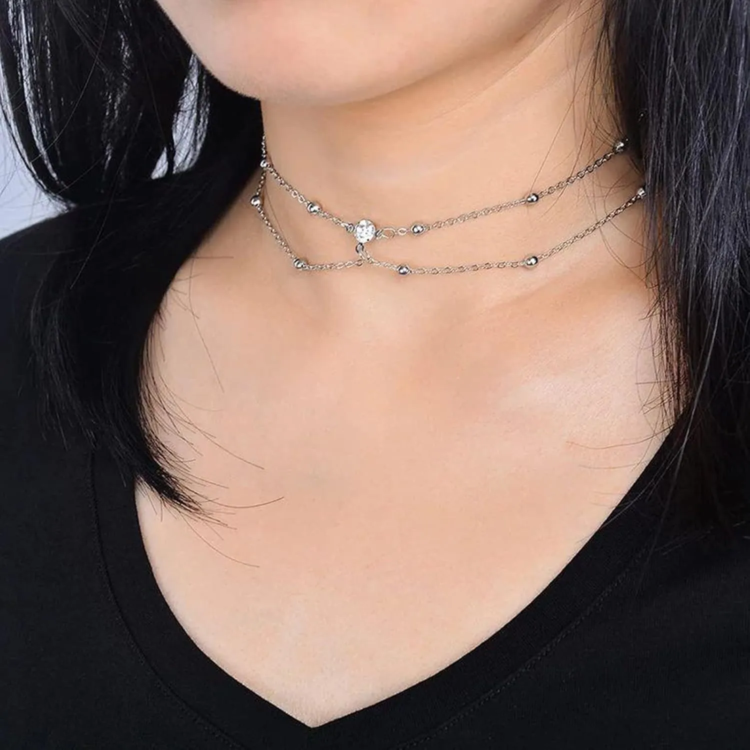 Layered Body Chain for Women Rhinestone Choker Necklace for Girls Crystal Chain Bra Gold Body Chain Jewelry for Summer Rave Body Jewelry Accessories for Bikini Nghtclub
