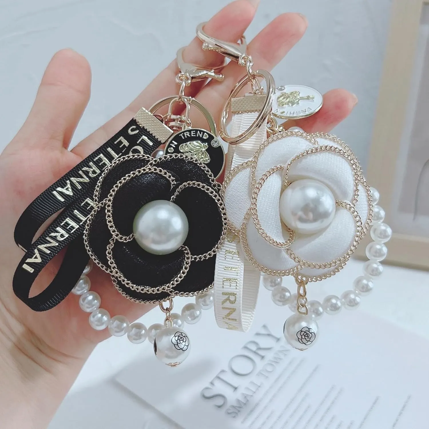 Leather Keychain Purse Jewelry with Pearl Accents, Black