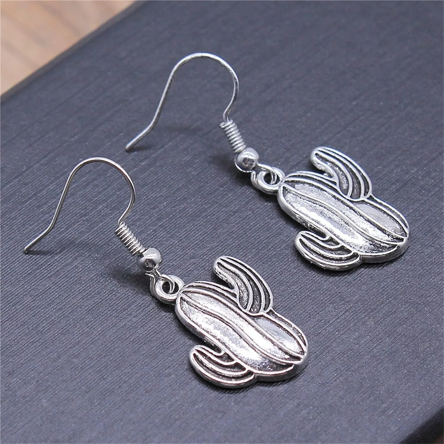 MALOYANVE Antique Silver Desert Cactus Earrings for Women Unique Bohemian Vintage Western Tropic Desert Cactus Flower Dangle Drop Plant Earrings Jewelry Gifts