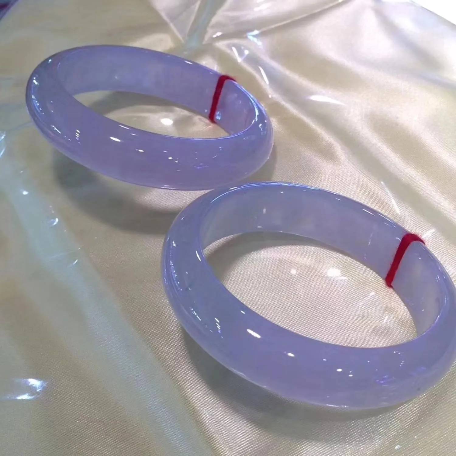Natural Jade Bangle Bracelet for women, handmade, suitable for many occasions, with certificate