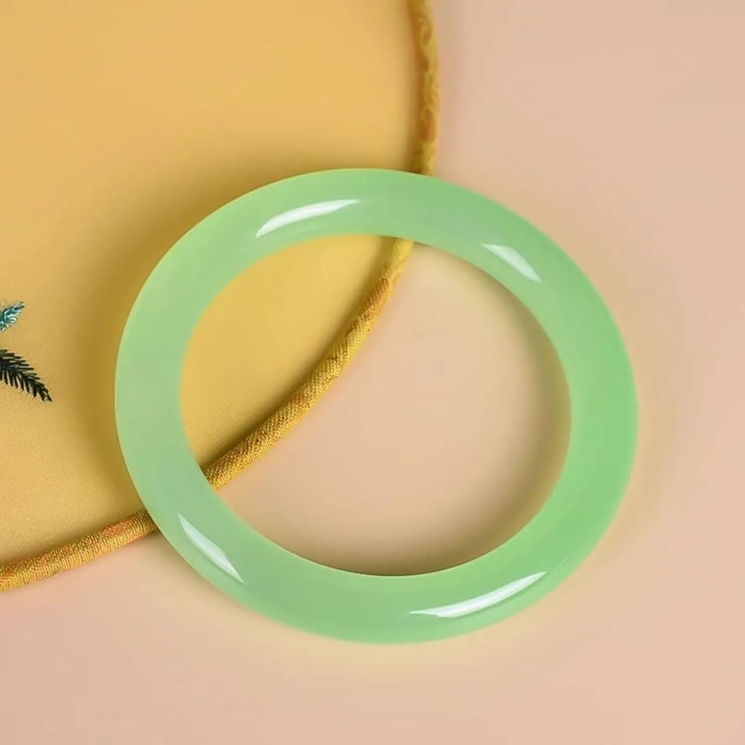 Natural Jade Bangle Bracelet for Women Light Green Fresh And Fashionable Charm Bracelet