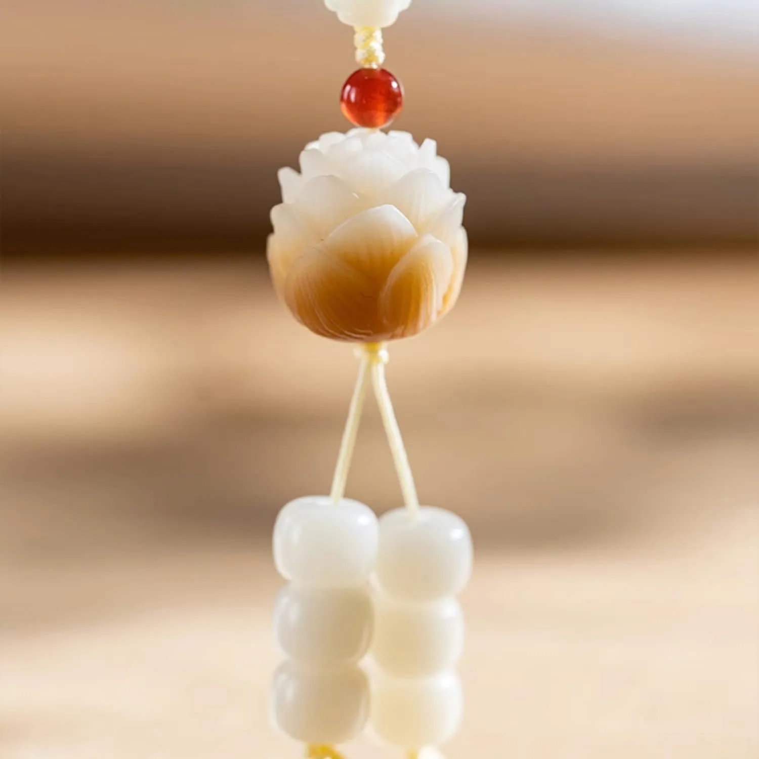 Natural White Bodhi Seed 108 Mala Beads Bracelet for Women with Lotus/Praying Hands Buddhist Prayer Beads Necklace