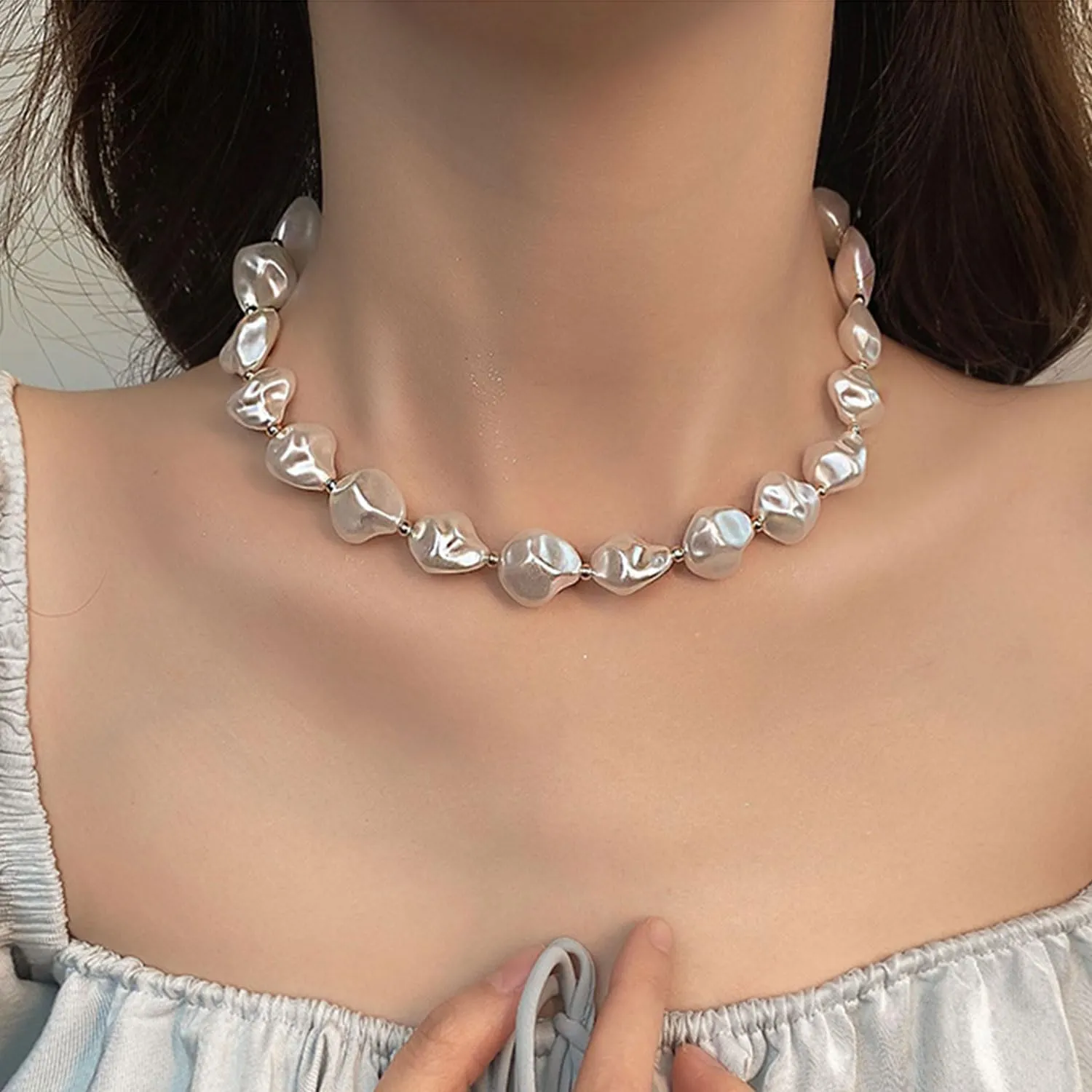 Pearl Choker Necklace for Women Chunky Pearl Necklaces Baroque Pearl Necklace Irregular Pearl Necklace White Pearl Beaded Necklace Pearl Charm Necklace Birthday Wedding Jewelry Gifts for Women