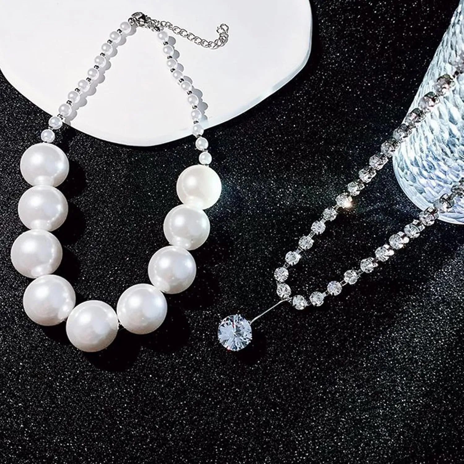 Pearl Necklaces for Women Chunky Pearl Necklace Big Pearl Necklace Statement Necklace Trendy Wedding Party Prom Jewelry for Birde Bridesmaid Accessories