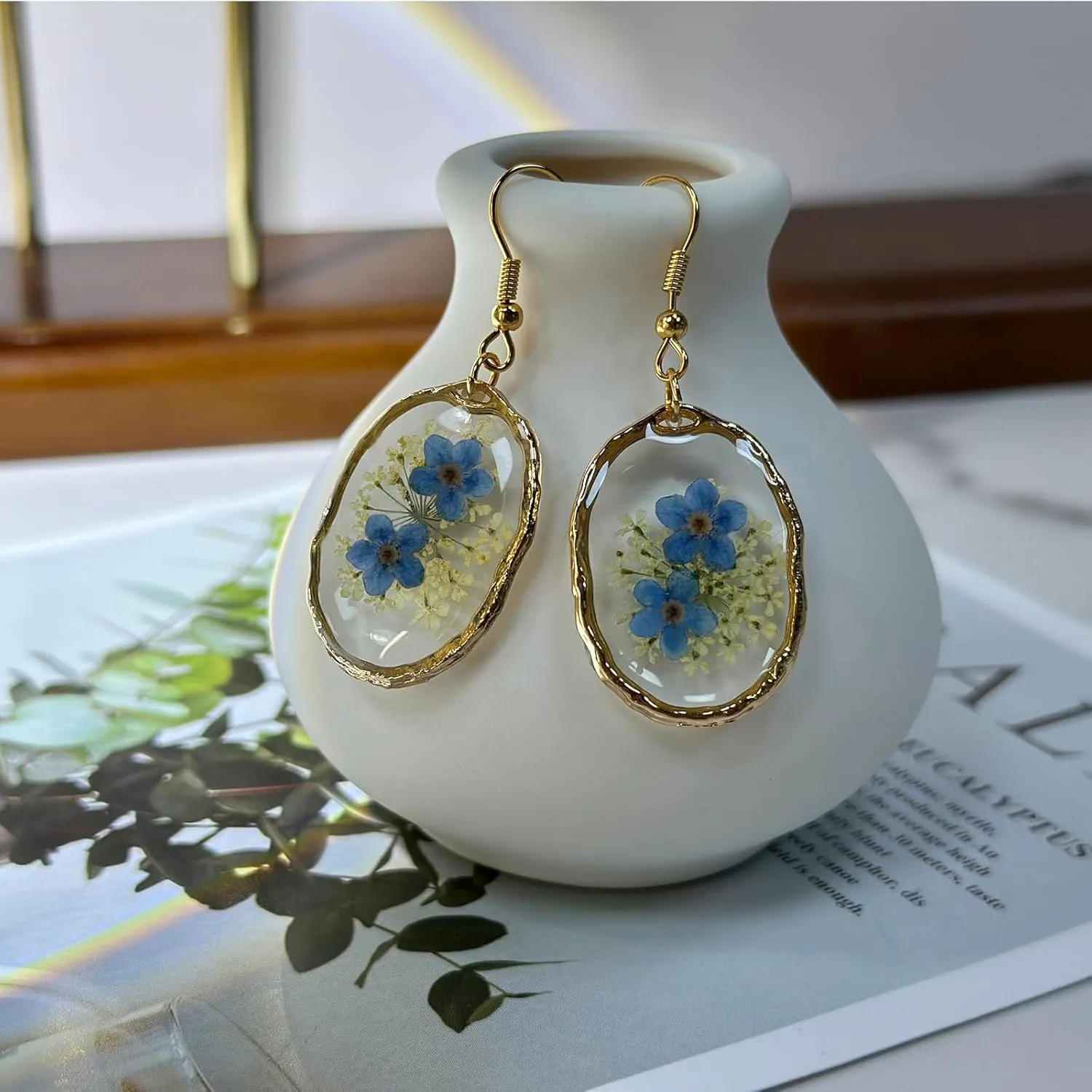 Pressed Flower Earrings,Handmade Forget-Me-Not and Queen Anne's Lace Wildflower Earrings,Unique Resin Dried Flower Earrings,Perfect for Parties or Gifting (Rose Gold)