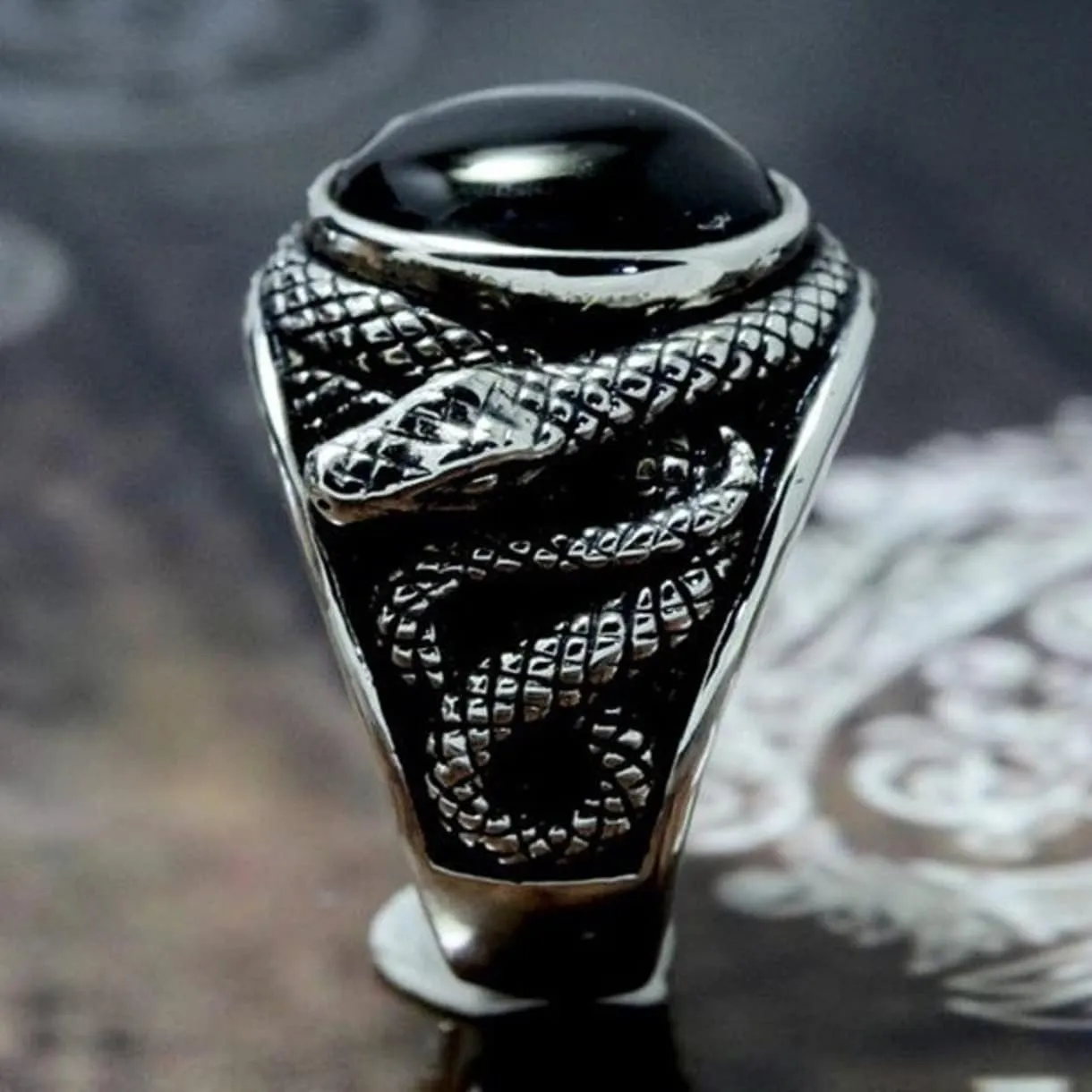 Snake Ring, Reptile Serpent Ring for Men, Norse Viking Snake Ring Snake Jewelry, Celtic Snake Ring Black Gem Snake Band Ring Punk Cobra Snake Animal Ring for mens