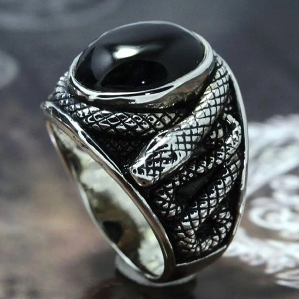Snake Ring, Reptile Serpent Ring for Men, Norse Viking Snake Ring Snake Jewelry, Celtic Snake Ring Black Gem Snake Band Ring Punk Cobra Snake Animal Ring for mens
