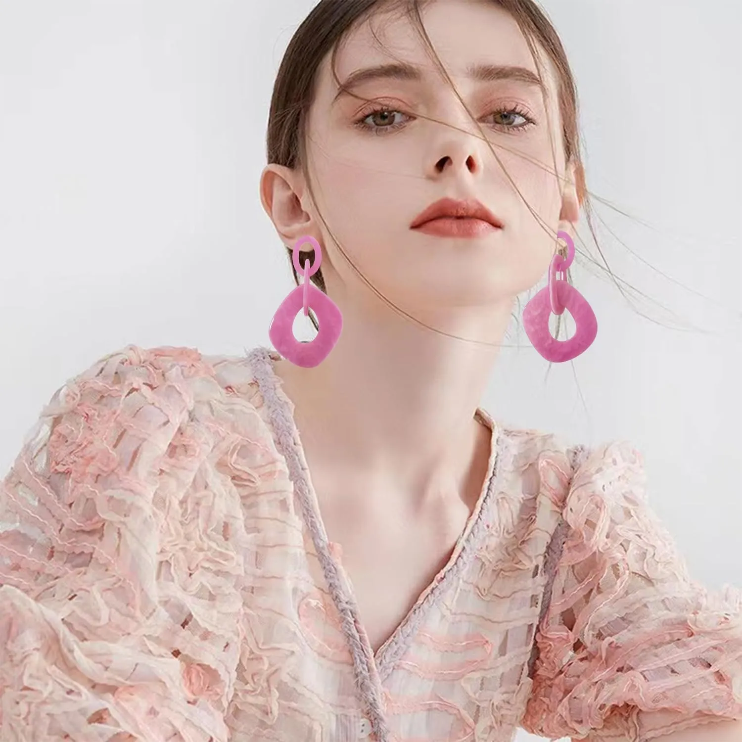 Unique Bohemian Vintage Acrylic Geometry Dangle Drop Earrings Creative Hollow Round Huge Chain Stud Earrings for Women Statement Summer Holiday Jewelry Gifts