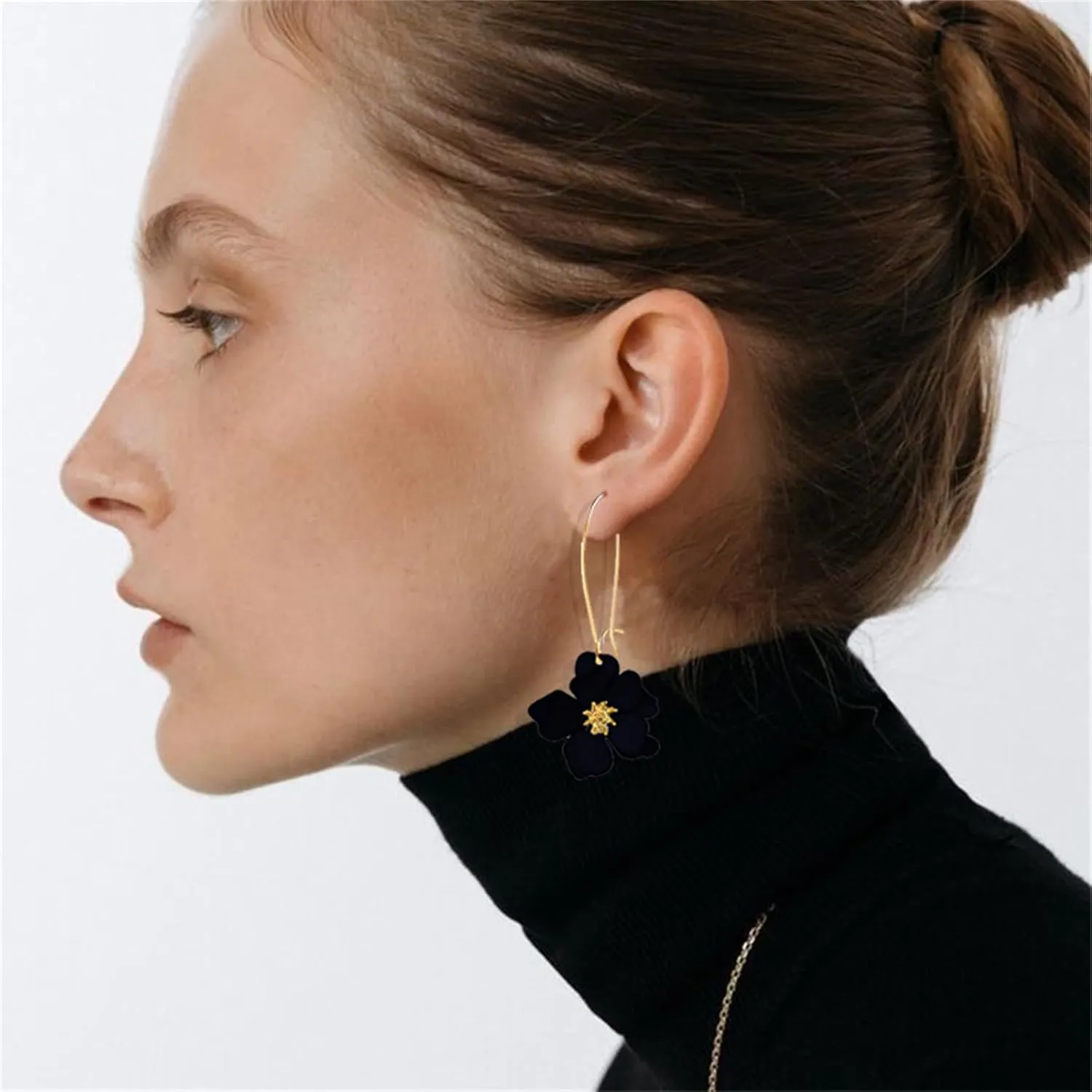 WCRAZYE Bohemian Daisy Flower Earrings Necklace Sets for Women Unique Trendy Boho Matte 3D Gold Flower Floral Petal Statement Earring Wedding Jewelry