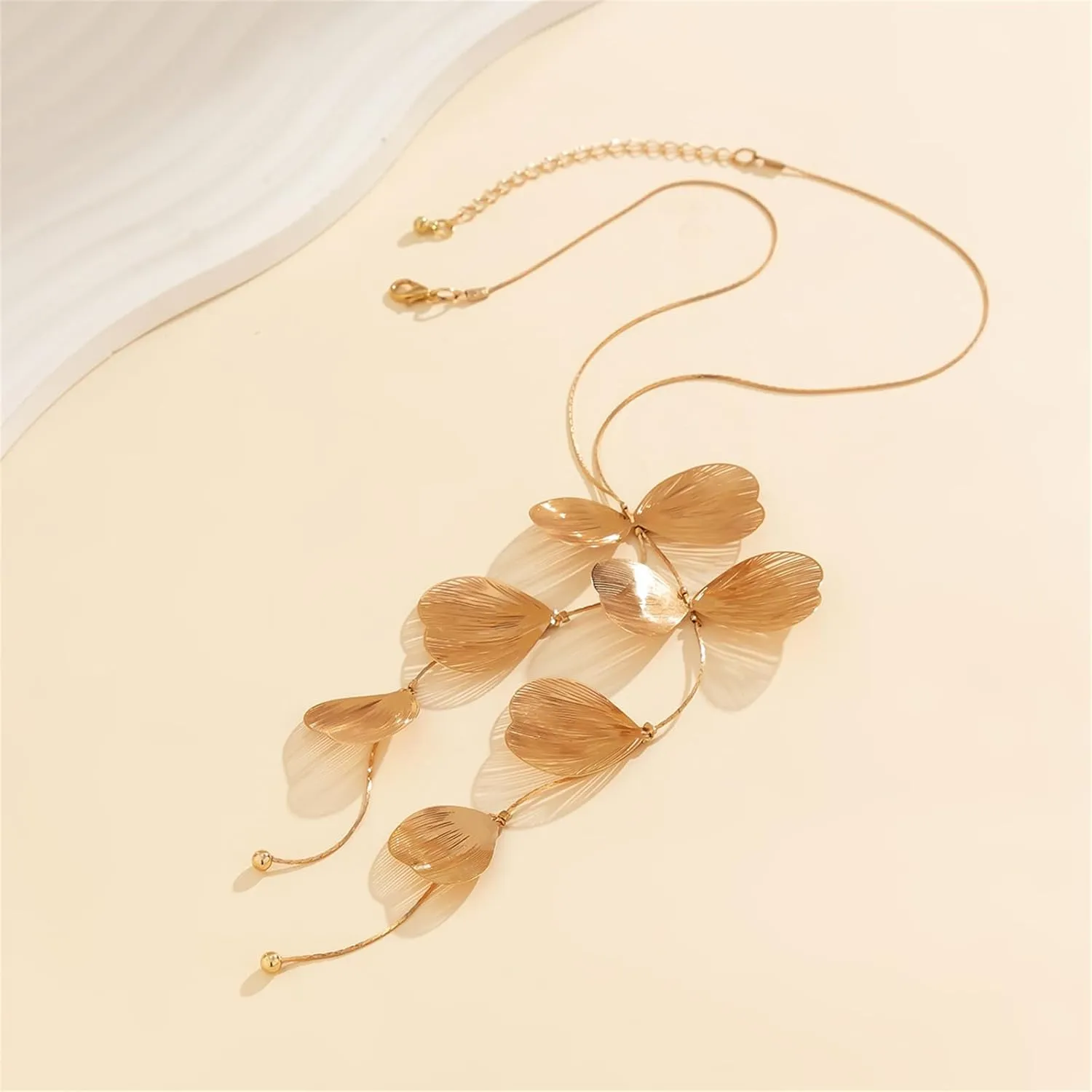 WCRAZYE Gold Flower Statement Floral Necklace Earring Sets for Women Fashion Petal Statement Necklace 14K Gold Plated Large Petals Necklace Unique Boho Floral Jewelry Accessessories Romantic Cool Gifts